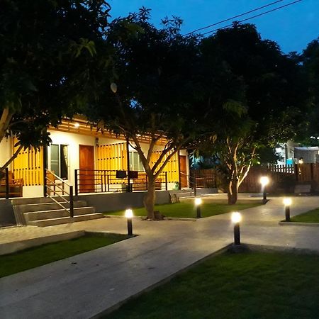 Nong Prue 班内克豪旅馆酒店 外观 照片