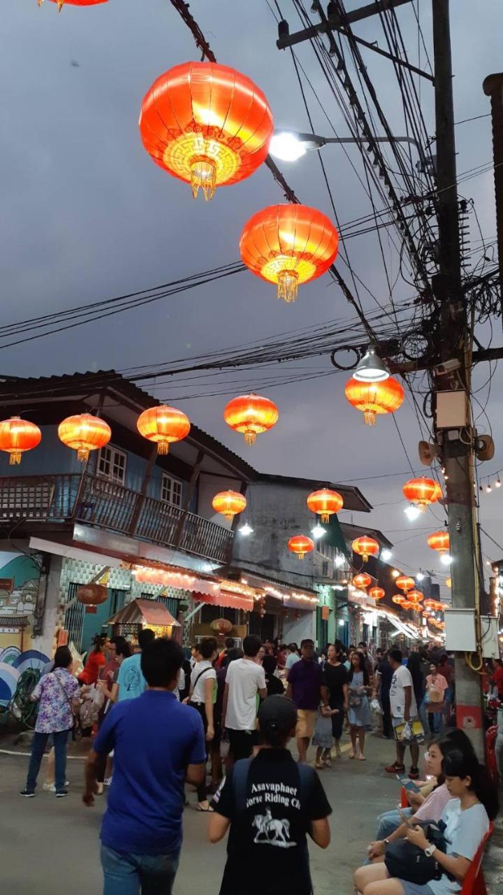 Nong Prue 班内克豪旅馆酒店 外观 照片